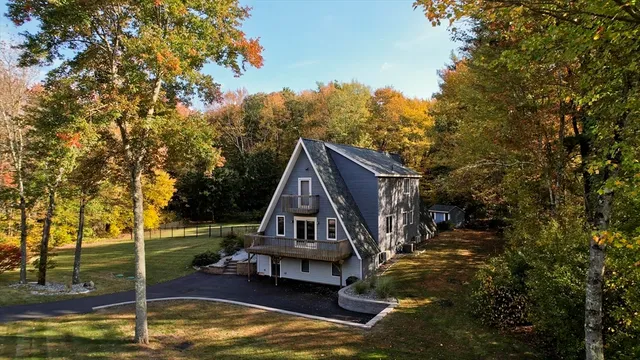 $520,000 | 123 Mountainview Road, East Longmeadow, MA 01028