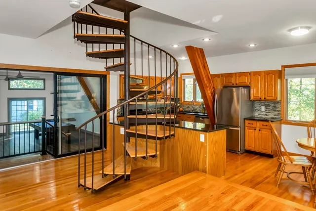 $520,000 | 123 Mountainview Road, East Longmeadow, MA 01028