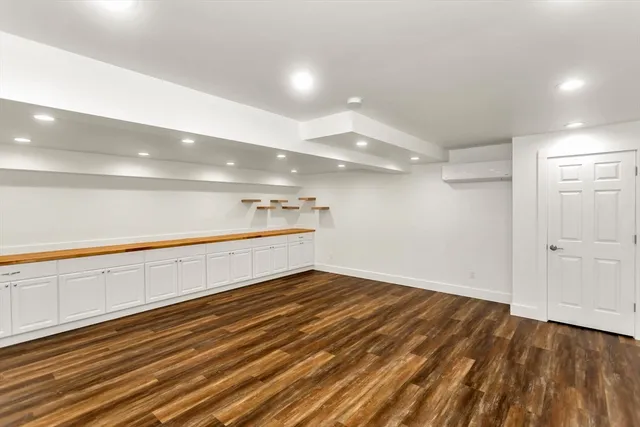 $520,000 | 123 Mountainview Road, East Longmeadow, MA 01028