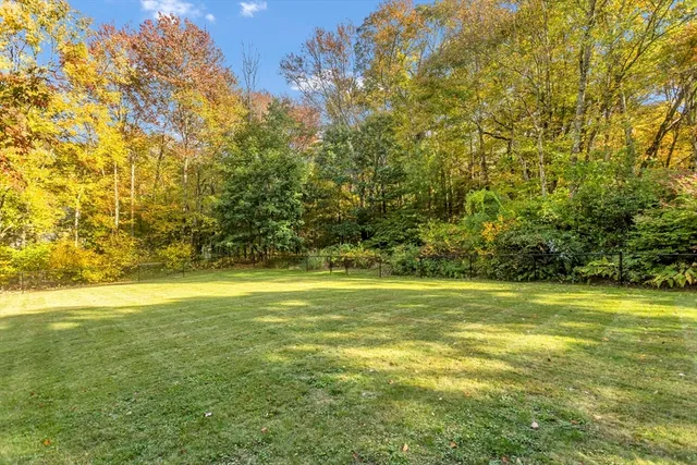 $520,000 | 123 Mountainview Road, East Longmeadow, MA 01028