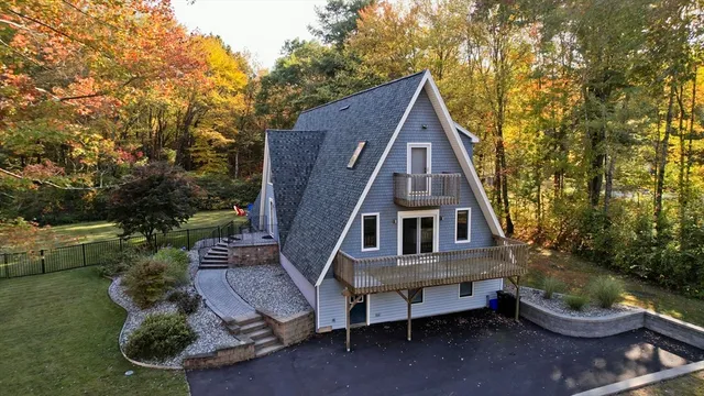 $520,000 | 123 Mountainview Road, East Longmeadow, MA 01028