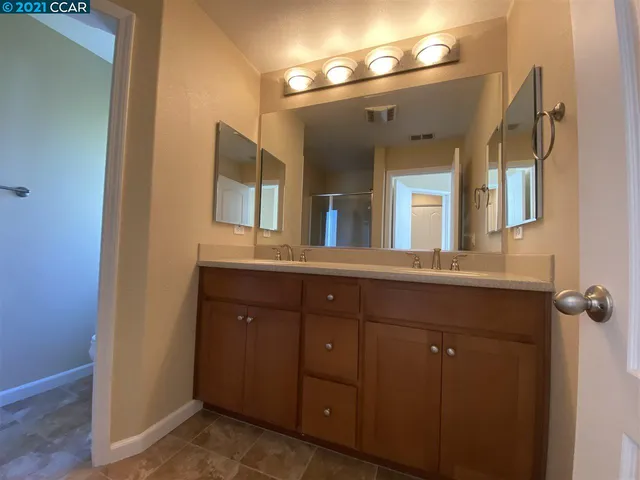 $3,950 | 1548 Sunnyvale Avenue, Walnut Creek, CA 94597