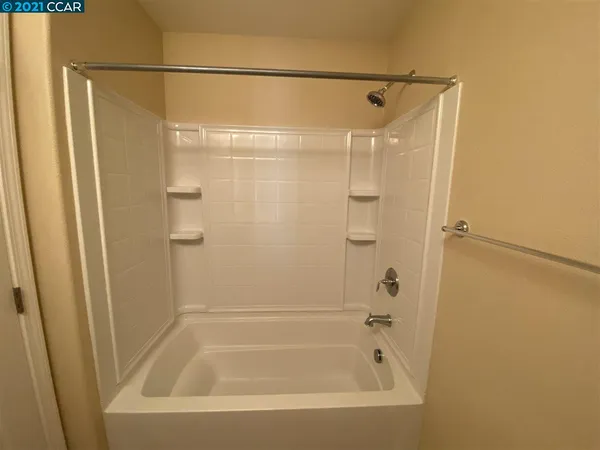 $3,950 | 1548 Sunnyvale Avenue, Walnut Creek, CA 94597