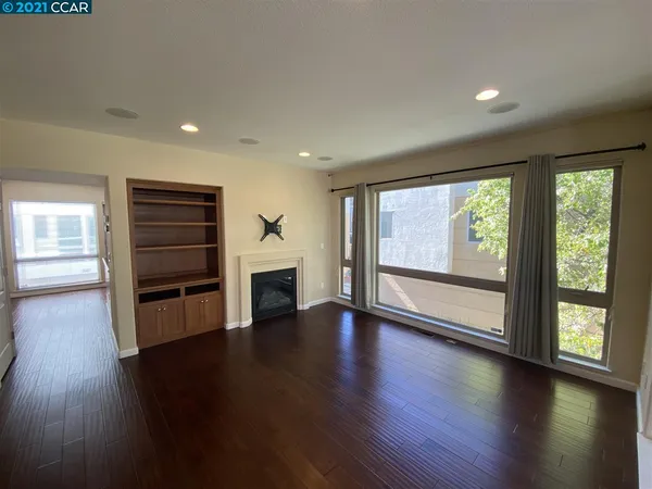 $3,950 | 1548 Sunnyvale Avenue, Walnut Creek, CA 94597