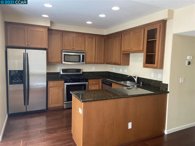 $3,950 | 1548 Sunnyvale Avenue, Walnut Creek, CA 94597