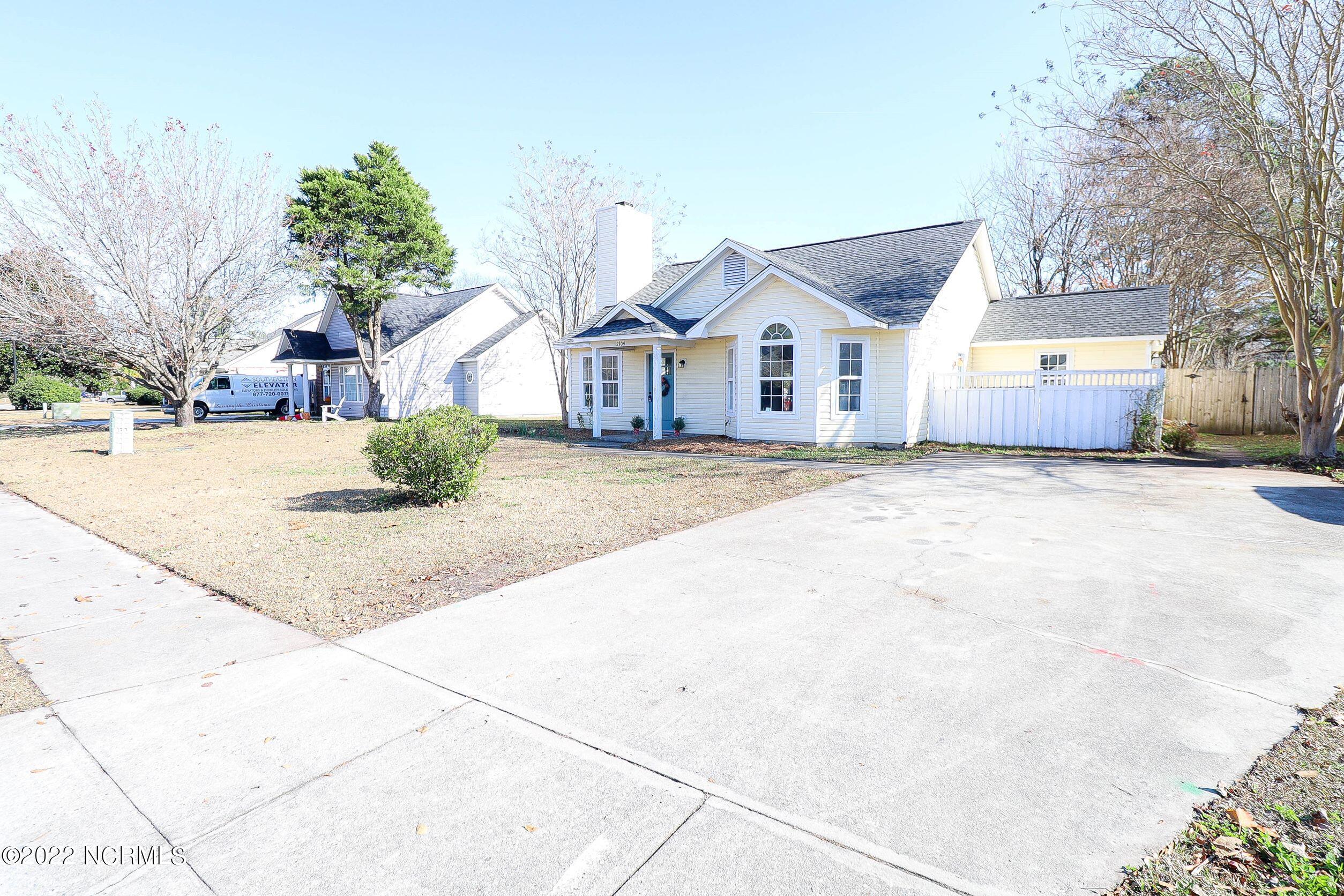 2104 White Road Wilmington, NC 28411 - Photo 3 of 40 IMG_0017