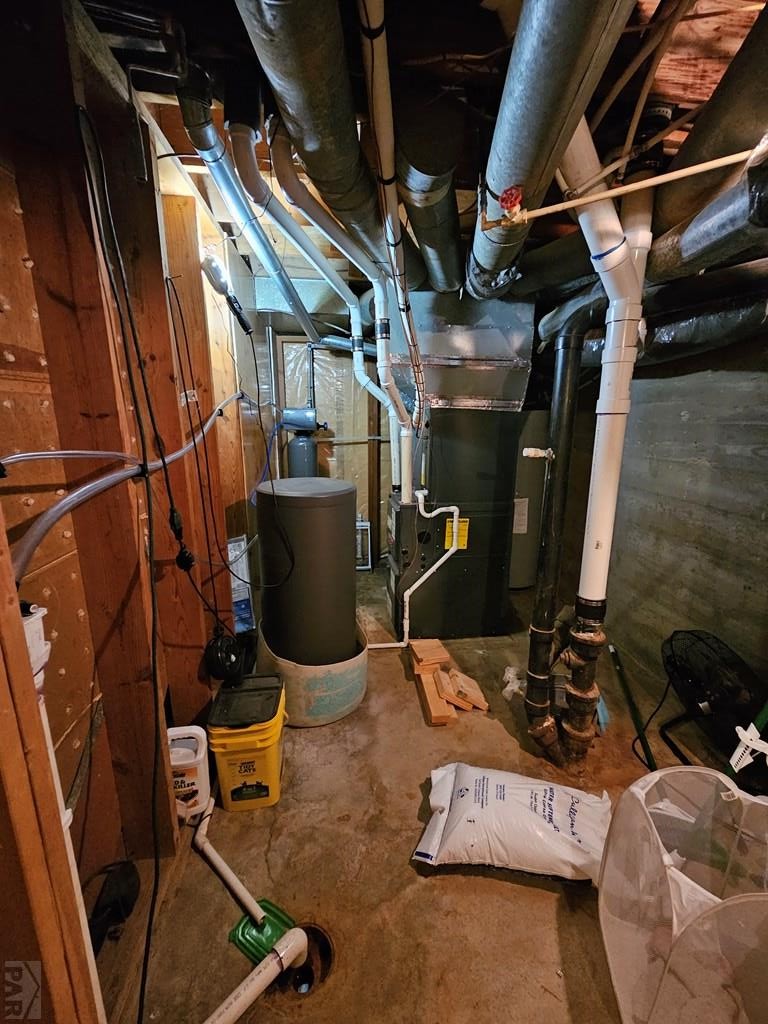 233 East 5th Avenue Springfield, CO 81073 - Photo 22 of 30 a room with gym equipment