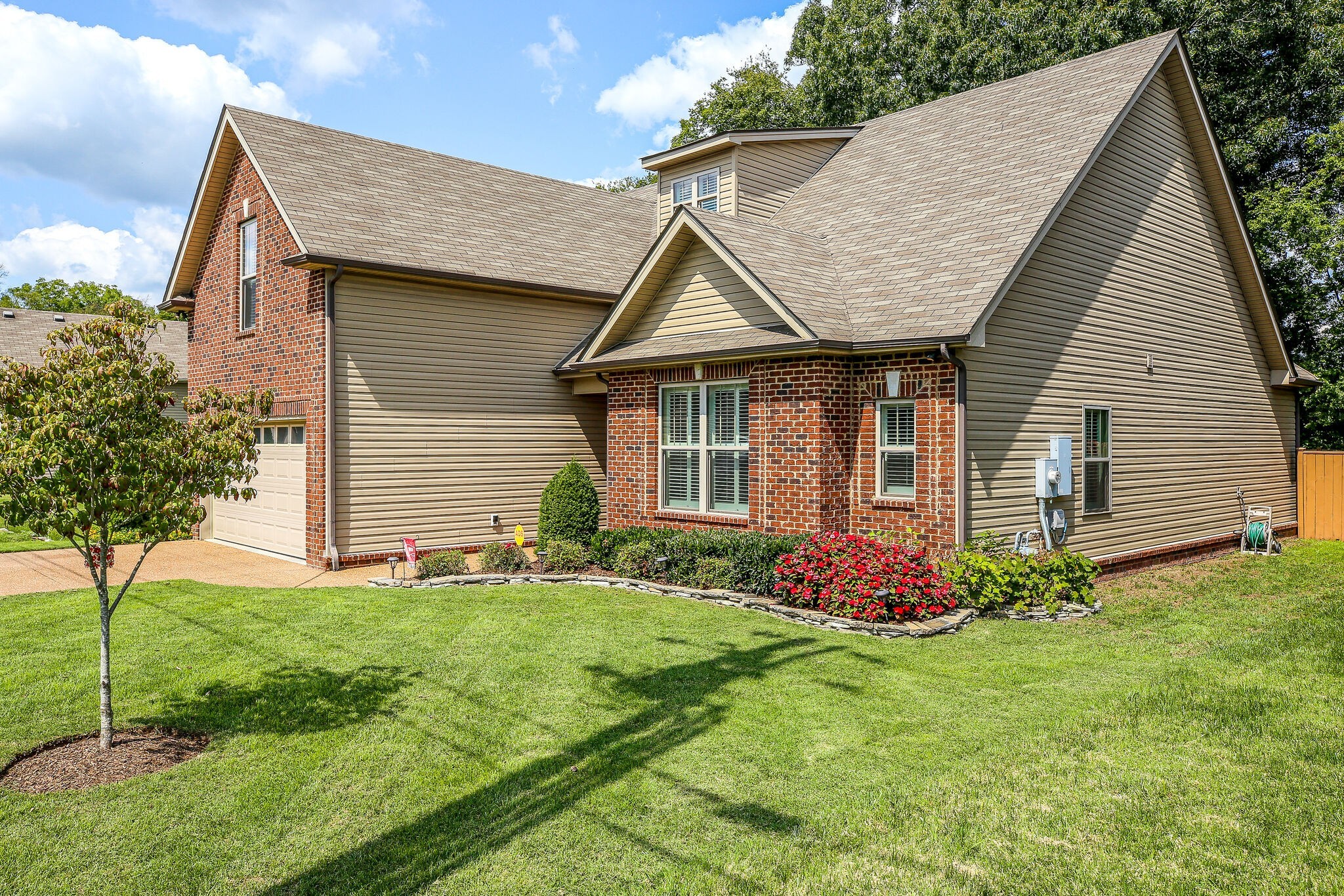 1070 Golf View Way Spring Hill, TN 37174 - Photo 3 of 31 a front view of house with yard and green space