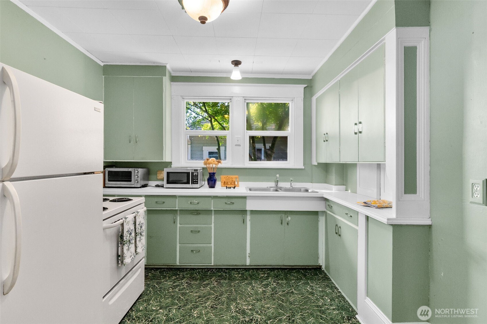 618 West Maple Street Centralia, WA 98531 - Photo 12 of 32