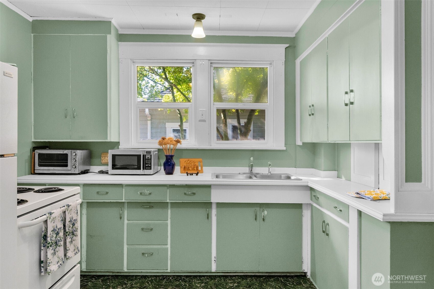 618 West Maple Street Centralia, WA 98531 - Photo 13 of 32