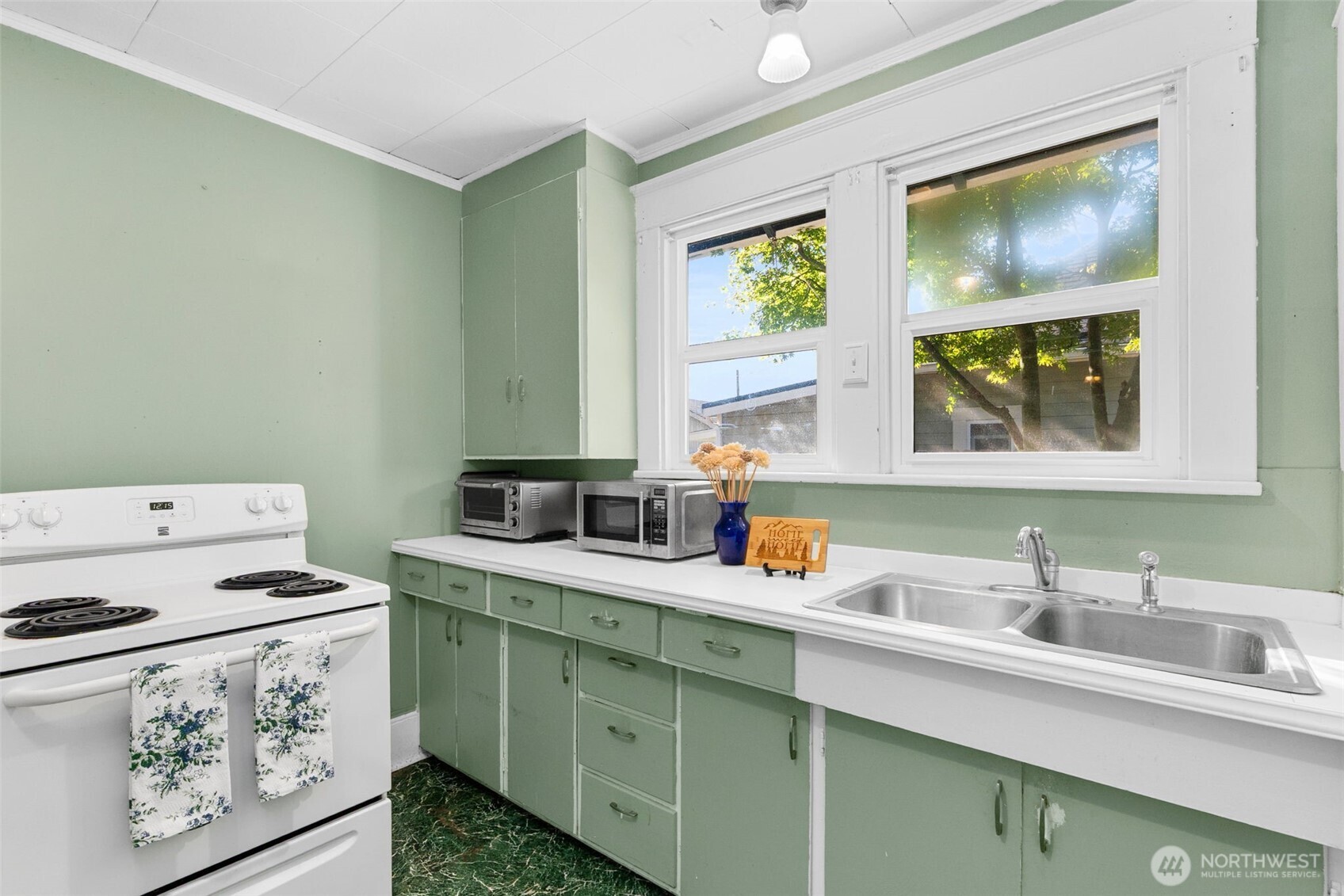 618 West Maple Street Centralia, WA 98531 - Photo 14 of 32