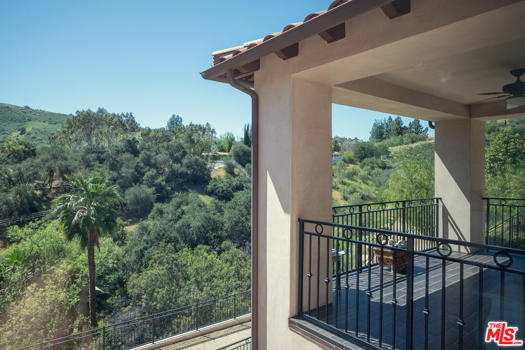 47 Buckskin Road Bell Canyon, CA 91307 - Photo 33 of 62