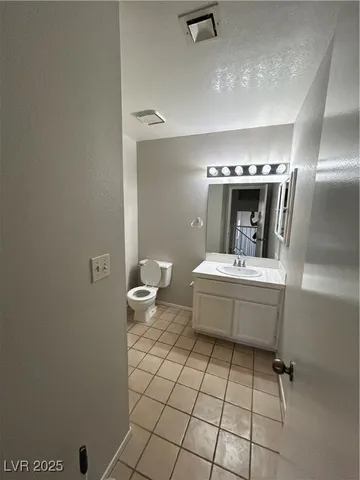 $1,995 | 3950 Delos Drive, Las Vegas, NV 89103