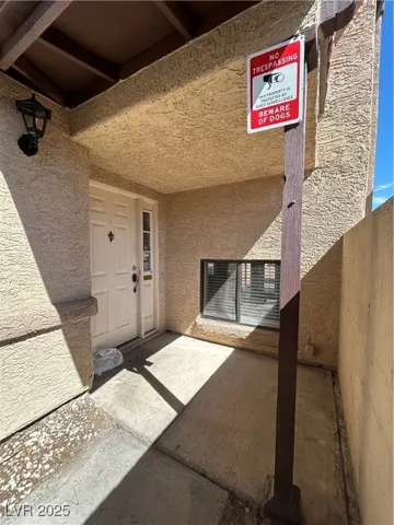 $1,995 | 3950 Delos Drive, Las Vegas, NV 89103