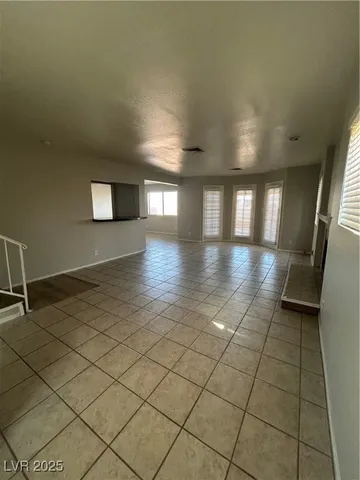 $1,995 | 3950 Delos Drive, Las Vegas, NV 89103