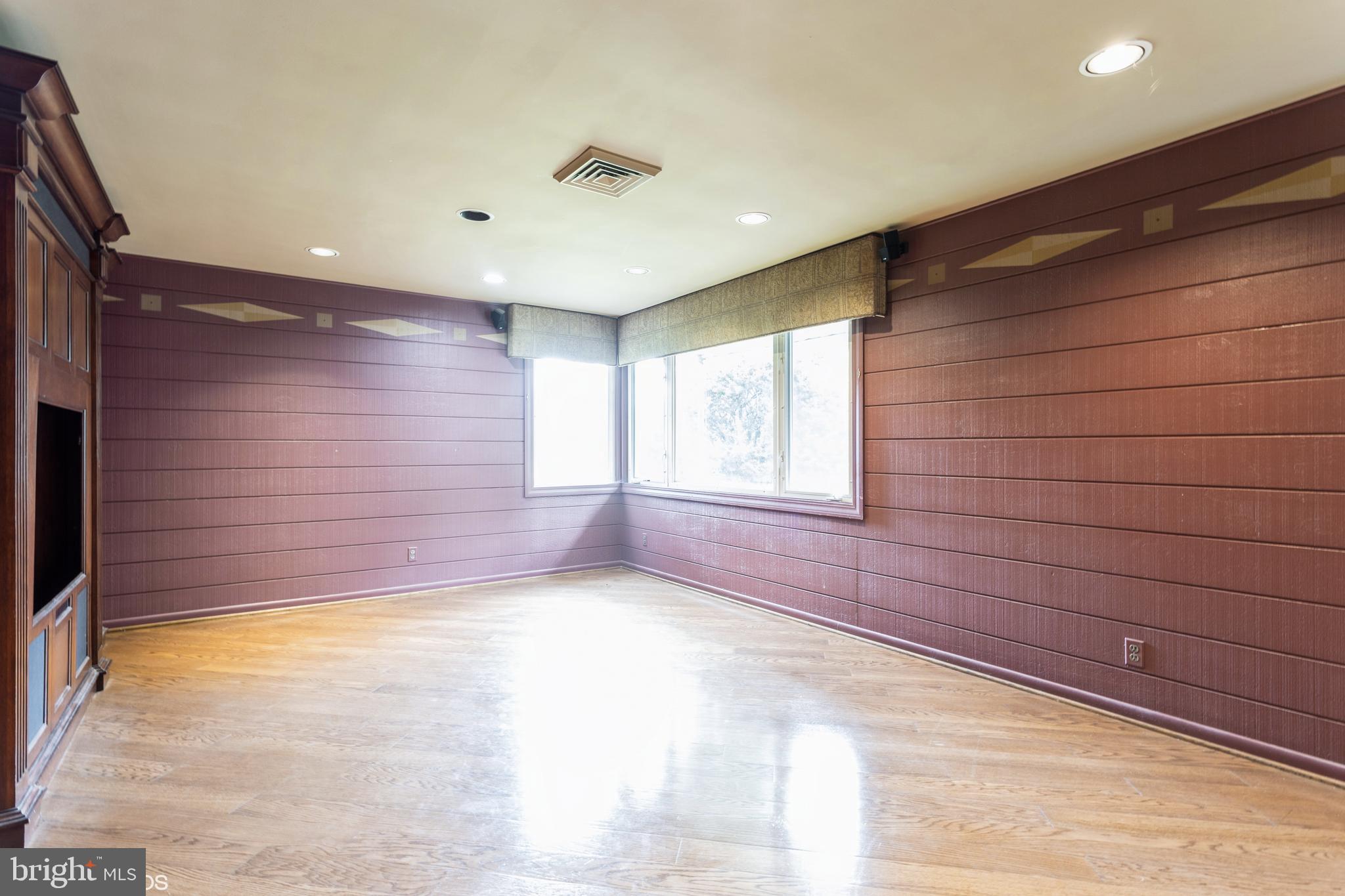 7920 Long Meadow Road Baltimore, MD 21208 - Photo 7 of 66