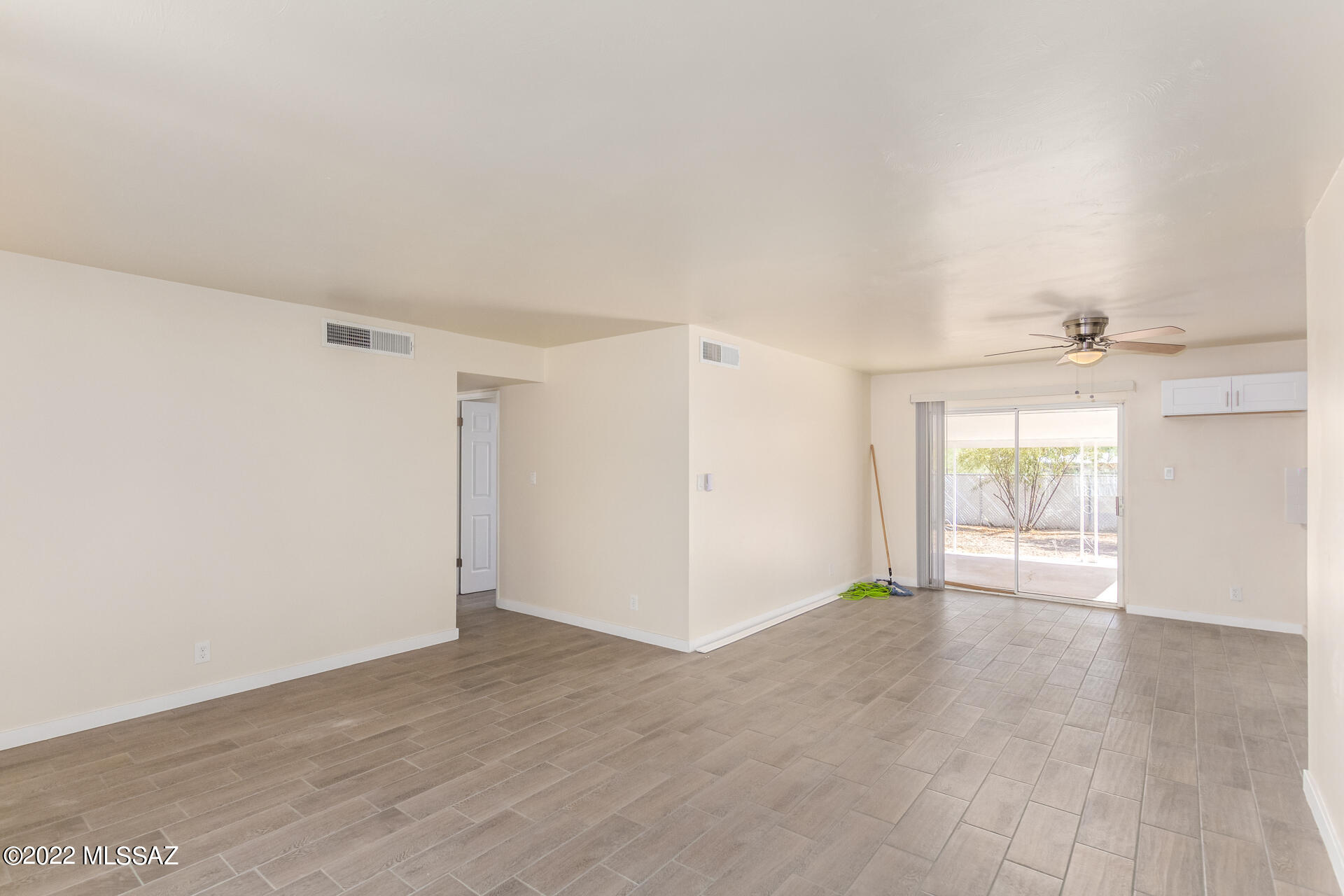 2021 West Merlin Road Tucson, AZ 85713 - Photo 9 of 33