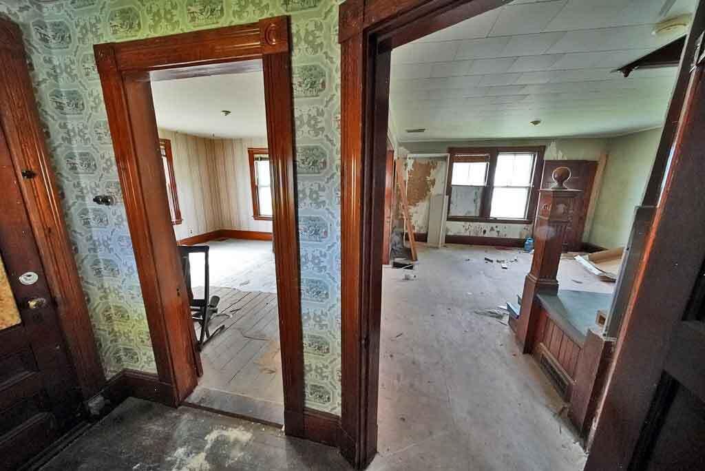 7 Cleveland Street Houlton, ME 04730 - Photo 19 of 58 hallway-7-cleveland