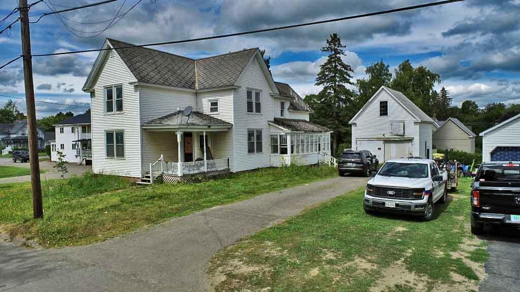 7 Cleveland Street Houlton, ME 04730 - Photo 2 of 58 maine-house-7-cleveland