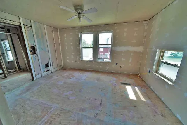 $59,900 | 7 Cleveland Street, Houlton, ME 04730