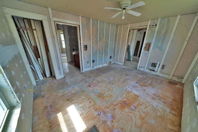 $59,900 | 7 Cleveland Street, Houlton, ME 04730