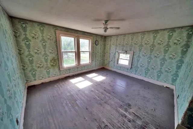 $59,900 | 7 Cleveland Street, Houlton, ME 04730