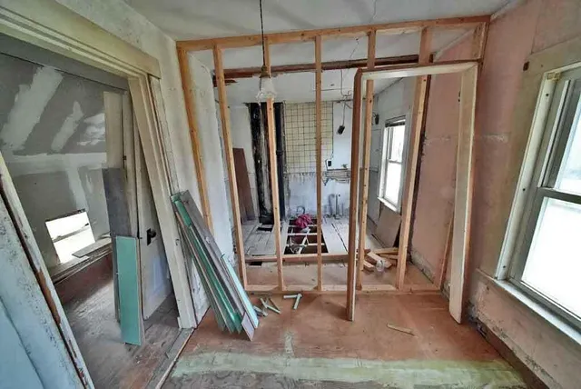 $59,900 | 7 Cleveland Street, Houlton, ME 04730