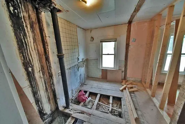 $59,900 | 7 Cleveland Street, Houlton, ME 04730