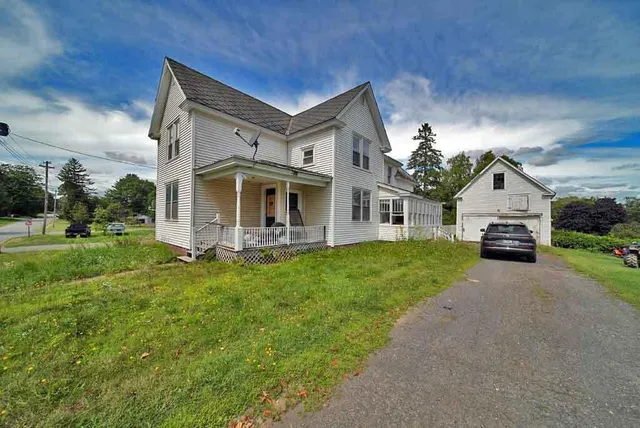$59,900 | 7 Cleveland Street, Houlton, ME 04730
