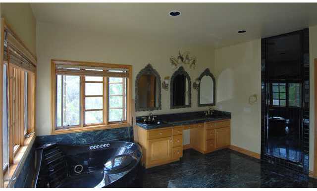 6620 Lago Corte Rancho Santa Fe, CA 92091 - Photo 14 of 22 JACUZZI TUB FOR TWO, SHOWER FOR TWO, VIEWS FOR THE MASSES