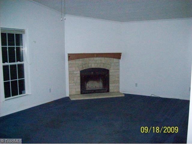 7243 Dennis Road Walnut Cove, NC 27052 - Photo 4 of 8 Den/Family/Great Room.