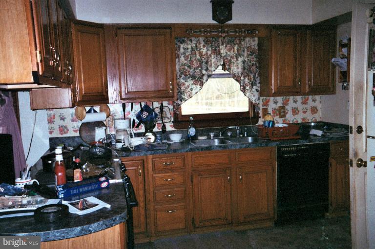 2726 Stone Road Westminster, MD 21158 - Photo 12 of 16 Kitchen