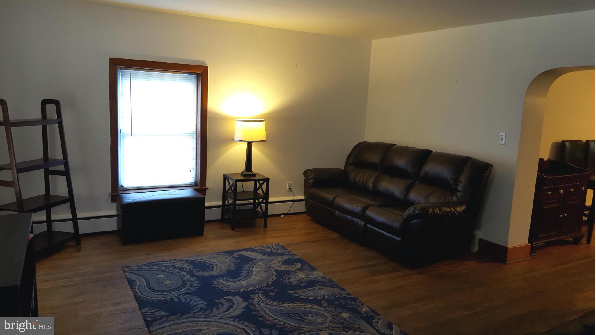 505 Old Manchester Road Westminster, MD 21157 - Photo 8 of 14 Living Room