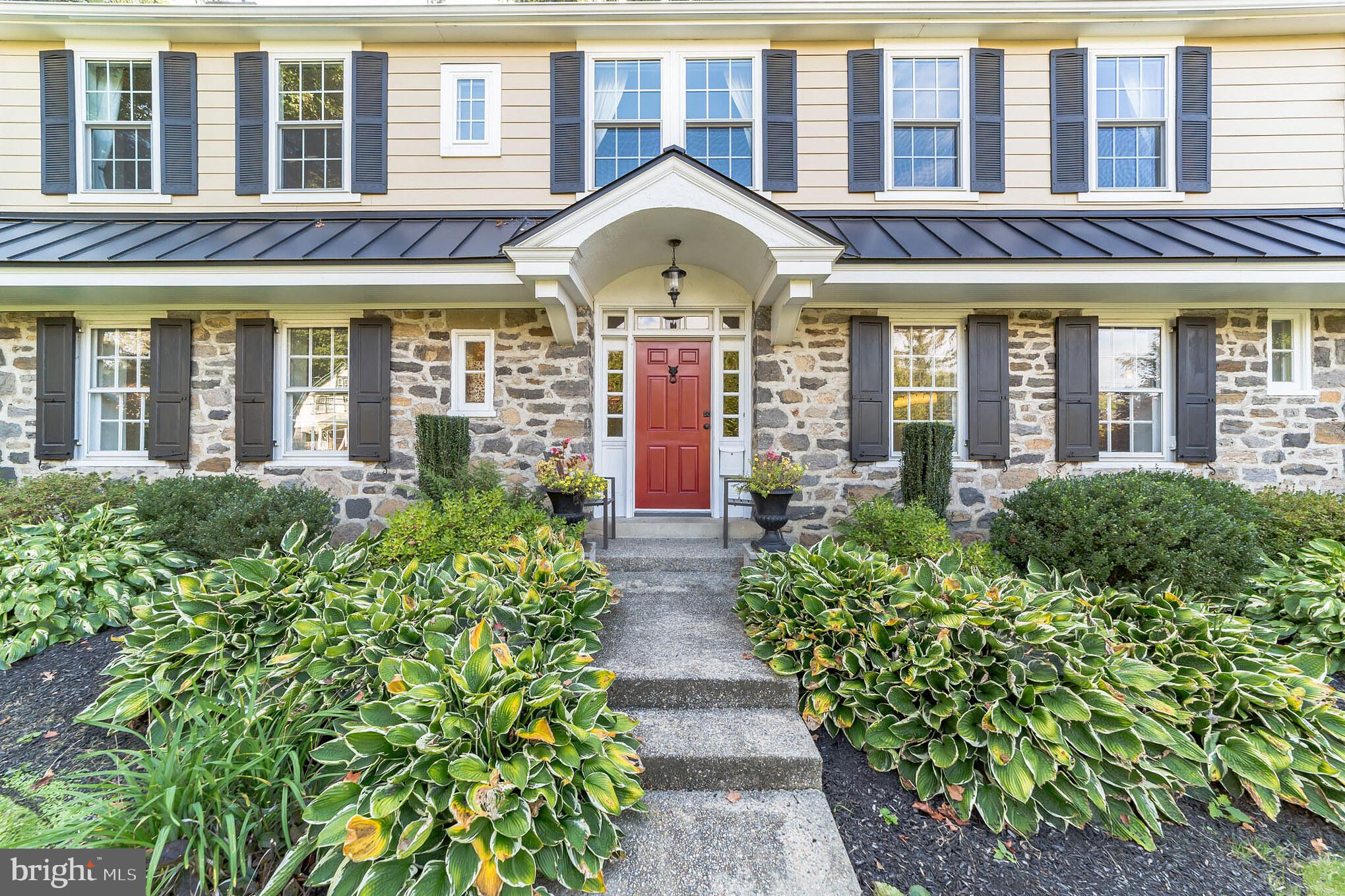 320 South Wayne Avenue Wayne, PA 19087 - Photo 2 of 54