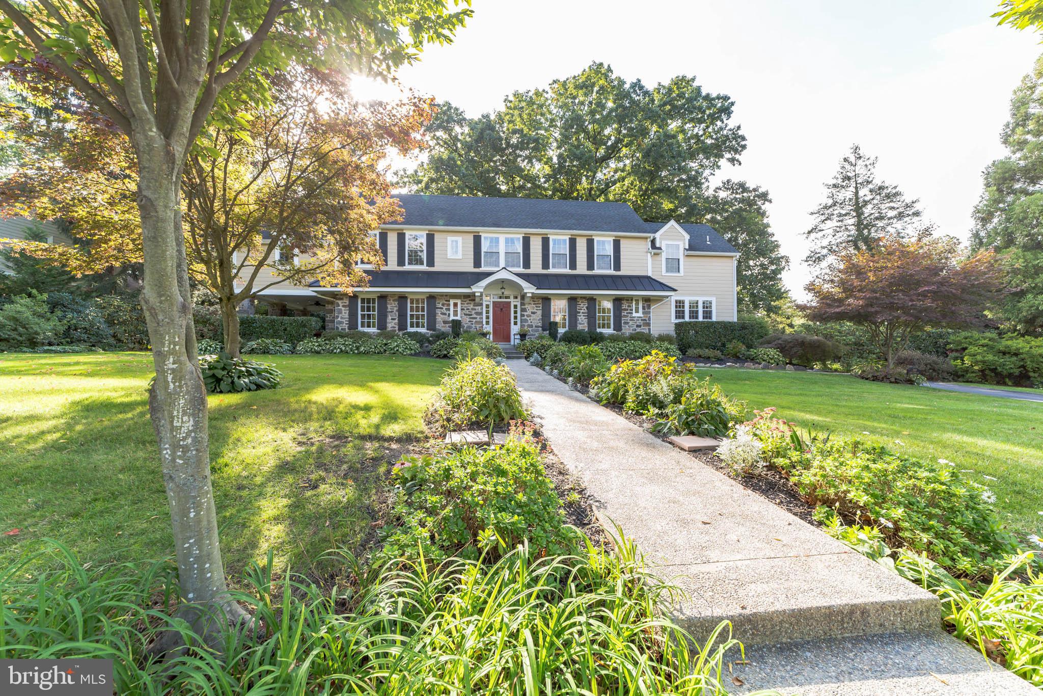 320 South Wayne Avenue Wayne, PA 19087 - Photo 3 of 54