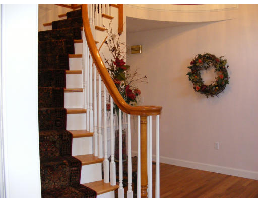 28 Marbleridge Road North Andover, MA 01845 - Photo 7 of 25 Gallery Image 7