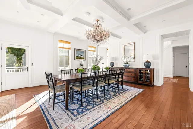 a view of entryway with livingroom and furniture