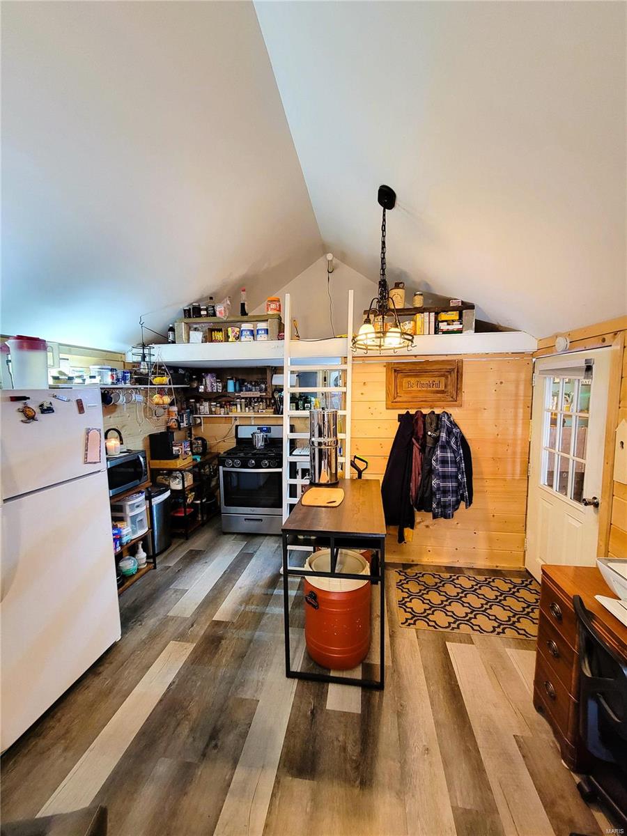 1528 Warrior Path Hermann, MO 65041 - Photo 4 of 19