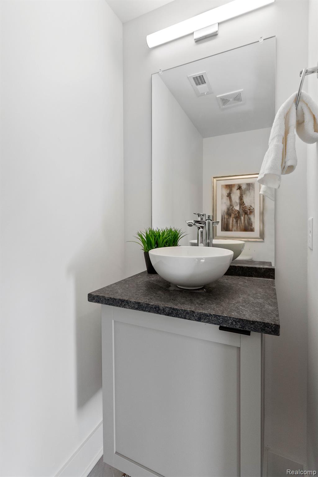 1807 Perry Street, Unit 10 Detroit, MI 48216 - Photo 10 of 38 Gallery Image 10