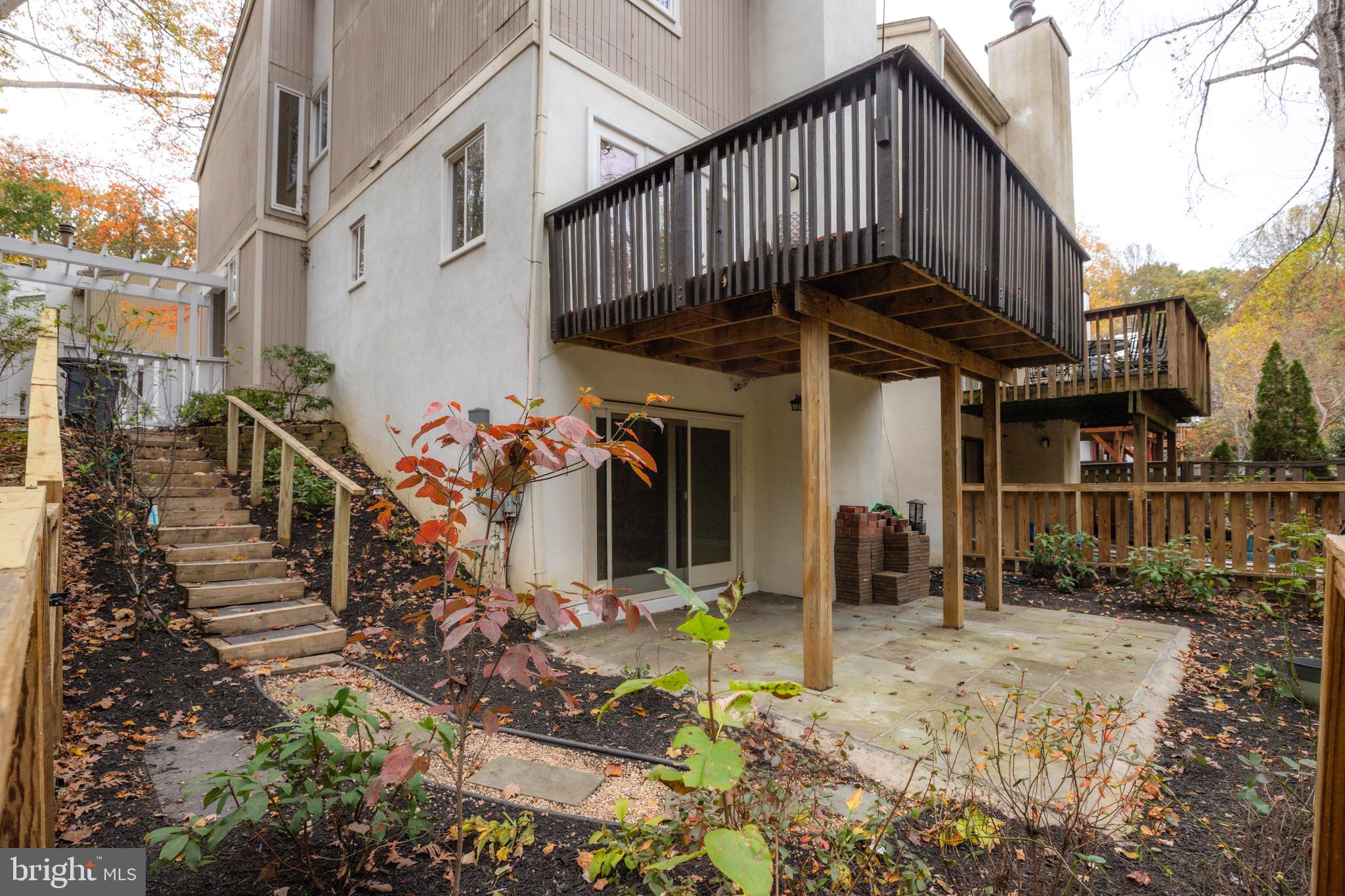 2318 Millennium Lane Reston, VA 20191 - Photo 31 of 34 a view of a house with backyard and sitting area