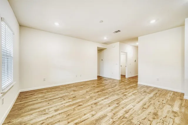 $2,100 | 1936 Bandito Bluff Pass, Leander, TX 78641