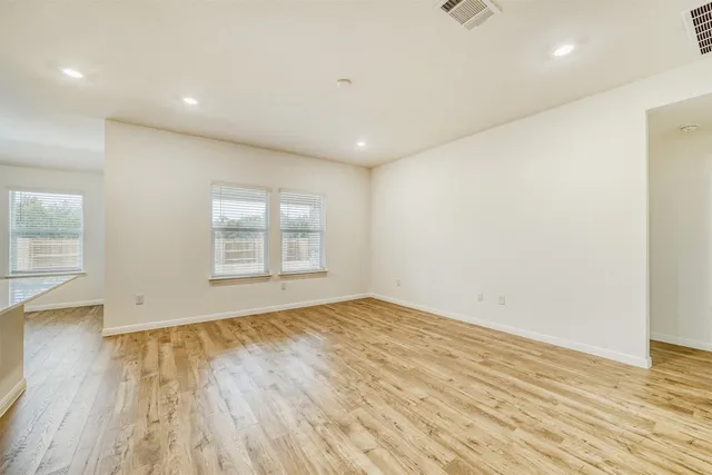 $2,100 | 1936 Bandito Bluff Pass, Leander, TX 78641