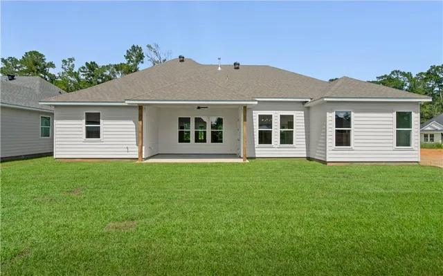 $475,500 | 1105 Abita River Drive, Covington, LA 70433