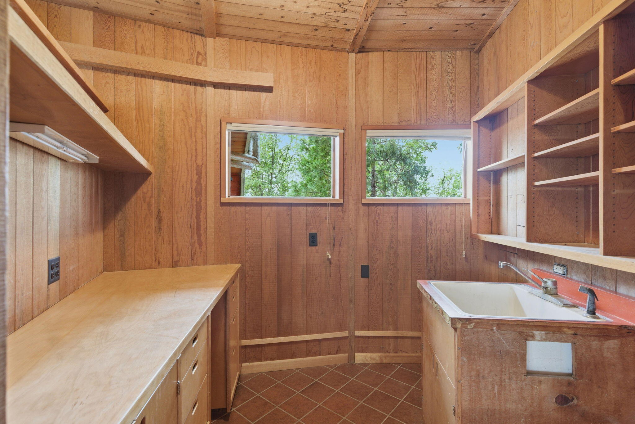 9595 Sterling Creek Road Jacksonville, OR 97530 - Photo 28 of 76 a bathroom with a sink and a mirror