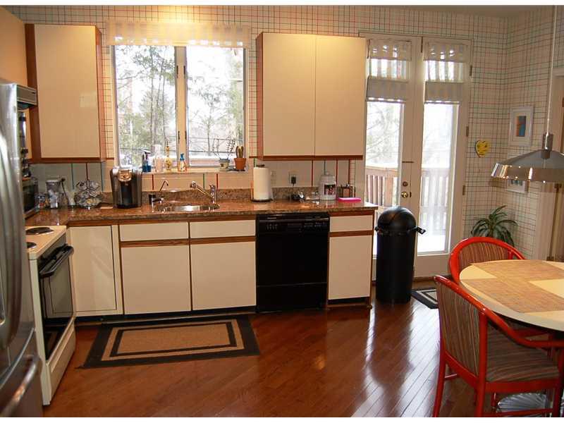322 Schenley Road Pittsburgh, PA 15217 - Photo 12 of 25 Kitchen.