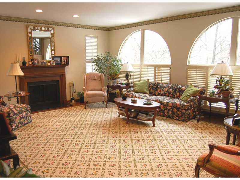 322 Schenley Road Pittsburgh, PA 15217 - Photo 7 of 25 Living Room.