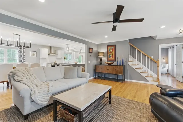 $865,000 | 8 Happy Acres Lane, East Longmeadow, MA 01028