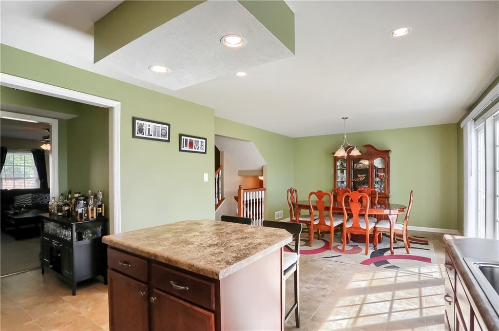 89 Castle View Drive McKees Rocks, PA 15136 - Photo 11 of 25 Gallery Image 11