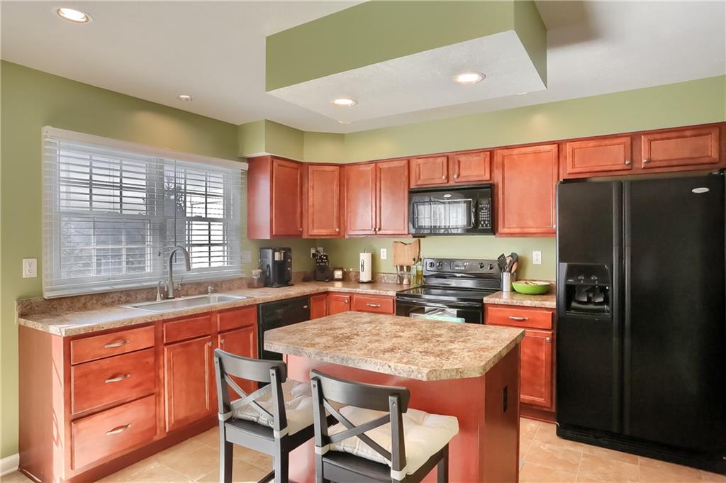 89 Castle View Drive McKees Rocks, PA 15136 - Photo 9 of 25 Gallery Image 9