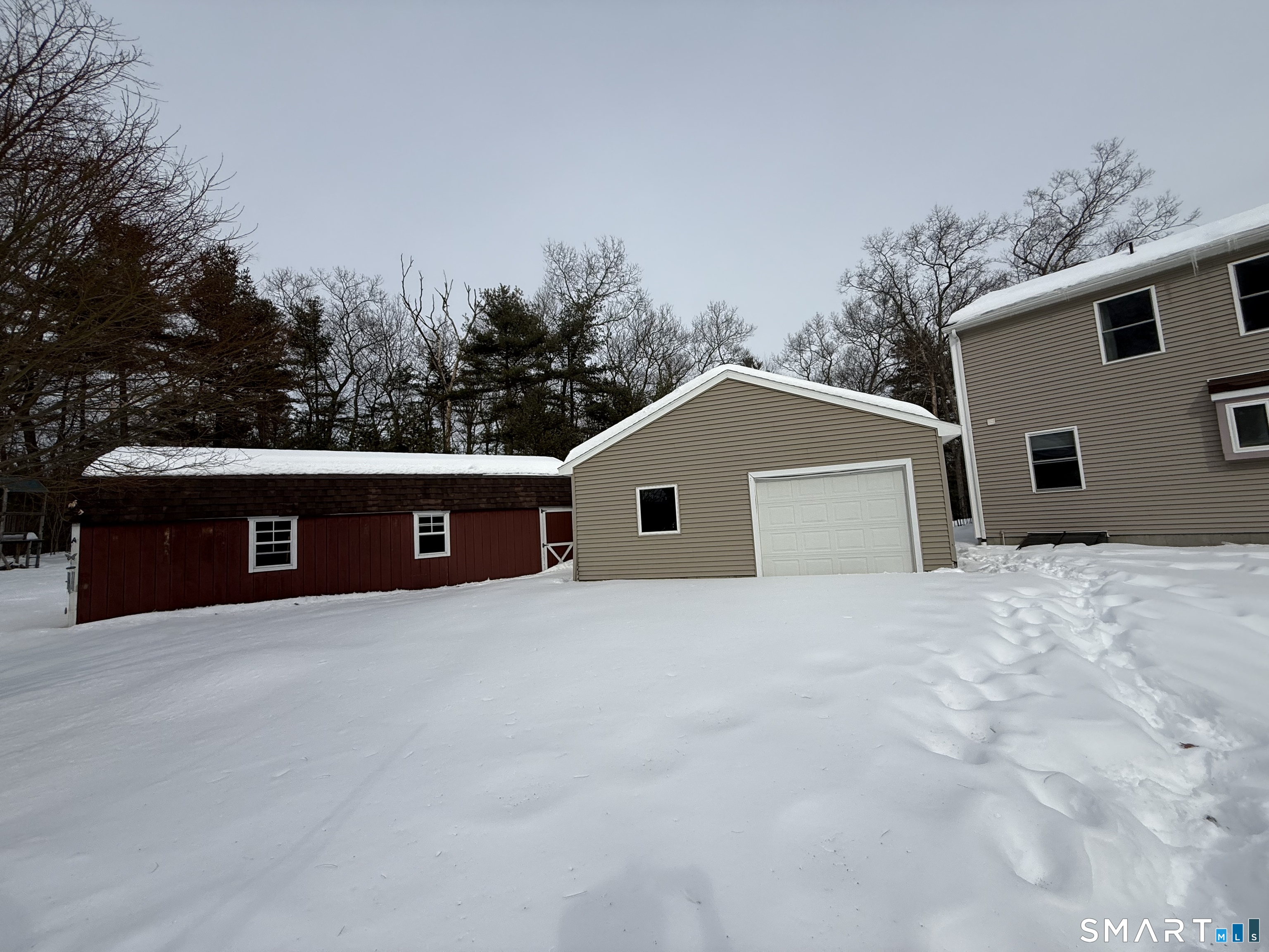 470 Fabyan Road Thompson, CT 06255 - Photo 2 of 40